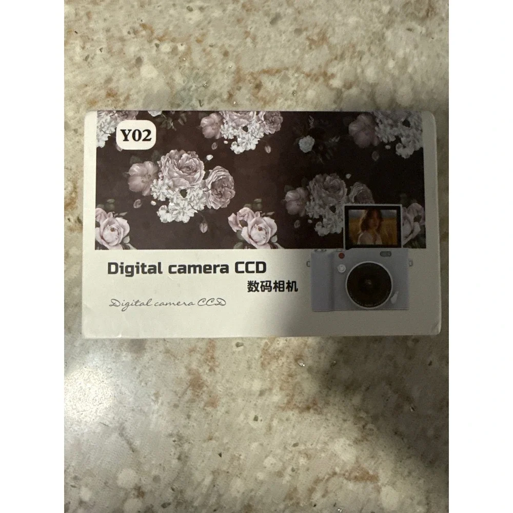 Y02 Digital Camera CCD Black‎ HD Shooting 180 Flip Screen 2.4in IPS Vlogging Cam
